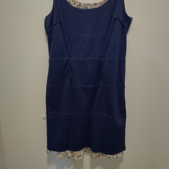 Bethany Size 10 Dress Geometric Layered Sleeveless Shift Navy Blue Tan Dress - Picture 7 of 11